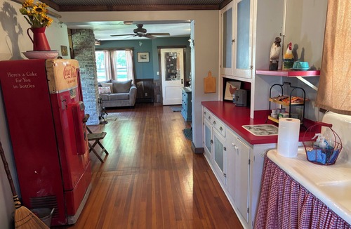 New Berlin House | Cozy Farm Bunkhouse