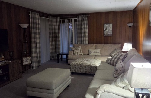 Scotland Other | Cozy Farmhouse