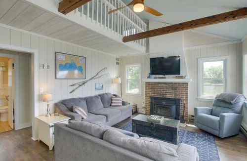 Fremont House | Cozy Fremont Cottage on Lake Poygan + Fishing Dock