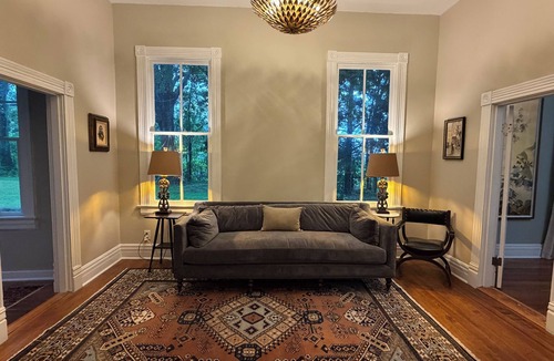 Natchez House | Cozy historic Natchez cottage close to downtown and the river