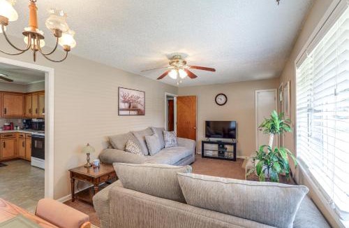 Oxford House | Cozy Home w/Grill: Walkable Oxford Location
