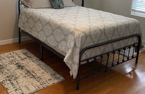 Lynchburg House | Cozy/Quiet Home- 10 Minute Walk to Beautiful Downtown Lynchburg