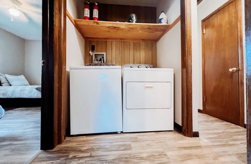 La Crosse Apartment | Cozy Stay- Located minutes from the LaCrosse Regional Airport! nPet Friendly!