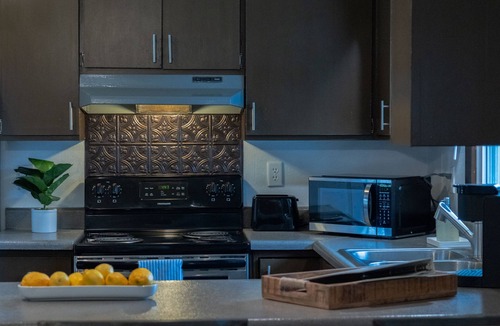 La Crosse Apartment | Cozy Stay- Located minutes from the LaCrosse Regional Airport! nPet Friendly!