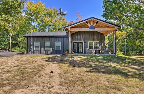 Pegram Cottage | Cozy Tennessee Country Retreat on 5 Acres!