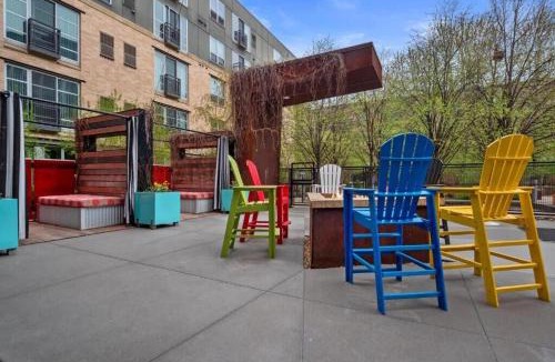 Mill District Apartment | CozySuites Mill District