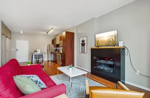 Mill District Apartment | CozySuites Mill District