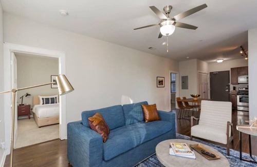 Hillsboro Village Apartment | Cozysuites Music Row Stylish 2BR in Nashville! 59