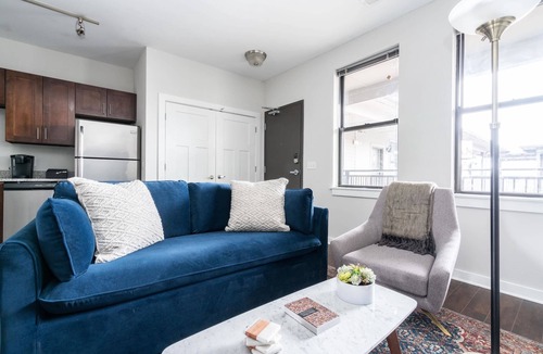 Hillsboro Village Apartment | CozySuites Music Row Elegant 1BR in Nashville! 36