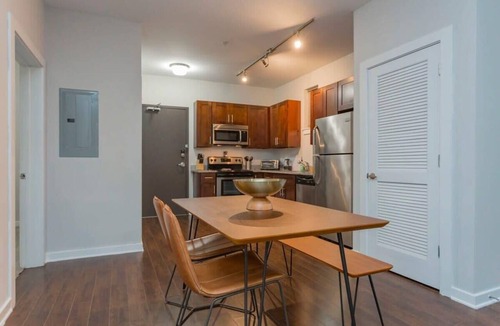 Hillsboro Village Apartment | CozySuites Music Row Stylish 2BR in Nashville! 44
