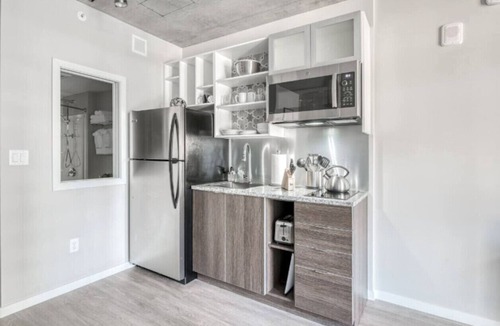 Downtown Minneapolis Apartment | CW Studio Sky Lounge Rooftop Pool Gym K