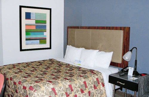 Benton Hotel | Days Inn by Wyndham Benton