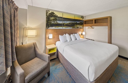 Winona Hotel | Days Inn by Wyndham Winona
