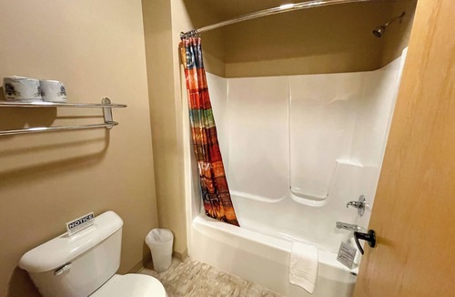 Spring Brook Hotel | Double Queen Hotel Room @ Spring Brook Resort