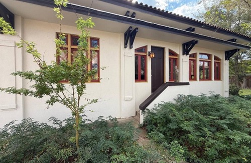 Spanish Town Historic District Apartment | Downtown Furnished Luxury Executive rental, Circa 1919