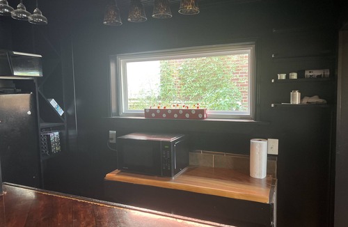 Capital View House | Downtown River House!