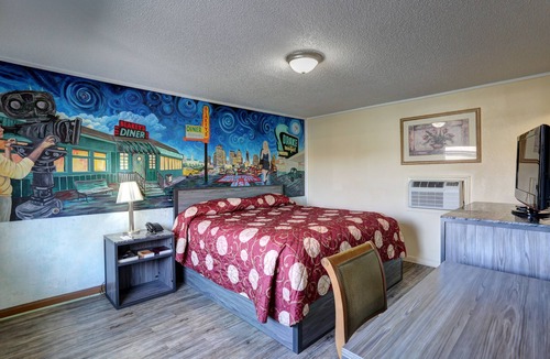 South Nashville Hotel | Drake Inn