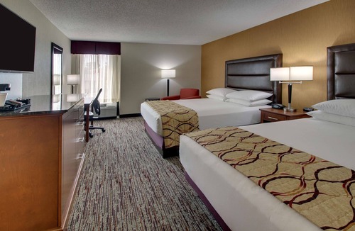 Bowling Green Hotel | Drury Inn & Suites Bowling Green
