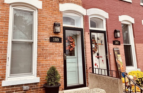 Dubuque House | Dubuque Luxury “Hot Tub” Farmers Market