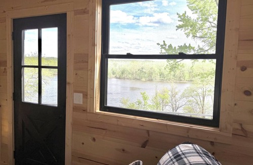 Marietta Cabin | Eagles Landing Riverfront Rental nestled on 5 private acres on Wisconsin River