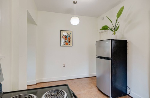 East Nashville House | East Nashville Hang: 3 BR, 1 Bath Hangout, Walkable to Restaurants, Coffee Shops