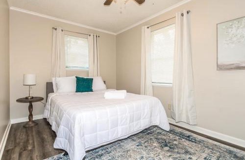 Little Rock House | Easy Access to Everything - The Westside Nest