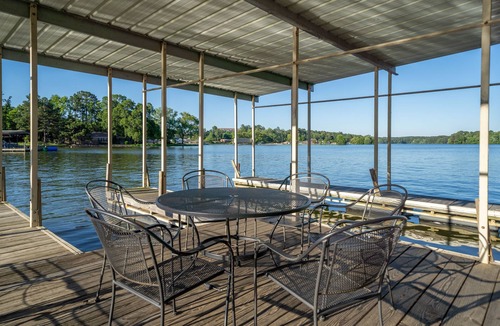 Lake Hamilton House | Echo Point Lake House - Lake Hamilton