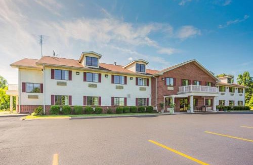 Ripley Hotel | Econo Lodge Inn & Suites Ripley