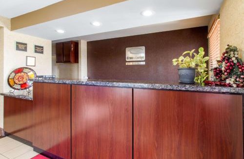 Lenoir City Cabin | Econo Lodge Lenoir City - Knoxville Area