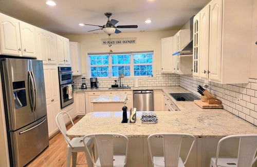 Ogunquit House | Elegant, spacious Ogunquit 6Bd 7Bth home, 5min walk to Perkins Cove & Downtown!