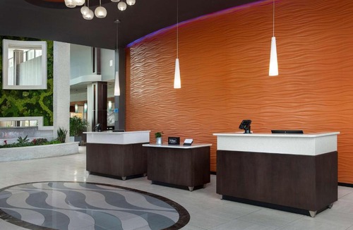 Ashley Oaks Hotel | Embassy Suites by Hilton Knoxville West