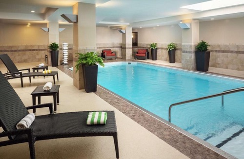 Downtown St. Louis Hotel | Embassy Suites Saint Louis - Downtown
