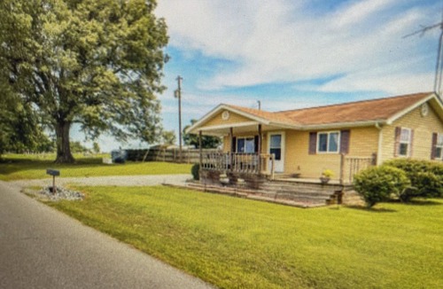 Water Valley House | Enjoy the country when you stay at Peace in the Valley.