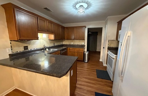 Olive Branch House | Excellent 4BR+Bonus Room Sleep in Pleasant Olive Branch