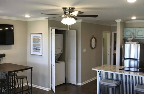 Hot Springs Condo | Exceptional Lakefront Sanctuary *Please check reviews - Most requested returns*