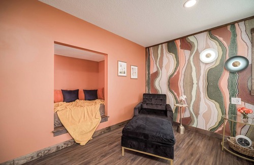 Prescott Hotel | Extended Stay | Spacious Kitchen Studio | Free Parking