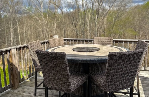 Fairview House | Fairview retreat: Spacious, scenic, sleeps twelve. Thirty miles from Nashville.