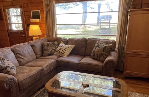 New Lisbon Cabin | Family friendly cabin near Castle Rock Lake