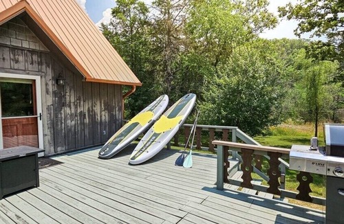 Eureka Springs House | Family Lake Front Home, Kayaks, Propane Fire pit