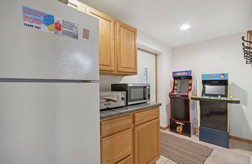 Wautoma Cabin | Family Lakefront Cabin! Hot Tub, Arcades & Dock
