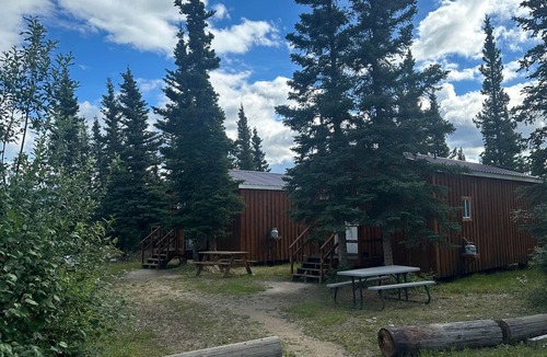 Healy Cabin | Forget Me Not Cabin -Arctic Dragonfly Inn