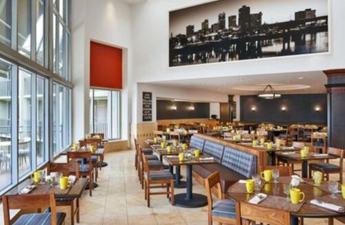 Little Rock Medical District Hotel | Four Points by Sheraton Little Rock Midtown