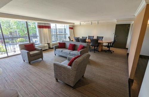 Little Rock Medical District Hotel | Four Points by Sheraton Little Rock Midtown
