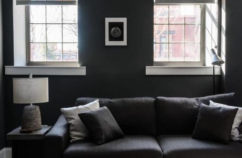 Near Southside Apartment | FRONTDESK Revitalized 1 BR Apt near City Museum