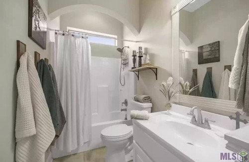 Burnside House | Fully furnished home perfect for traveling professionals
