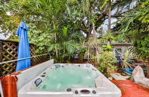 Parkside House | Garden botanical Villa with jacuzzi