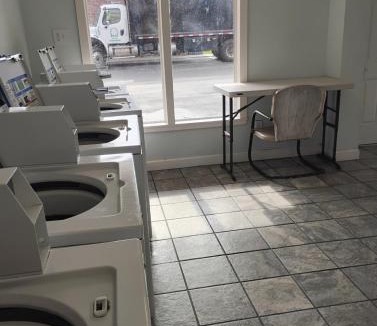 Baton Rouge Apartment | Gated 1 King Bed Room 1 Bath Apt with Full Kitchen 135