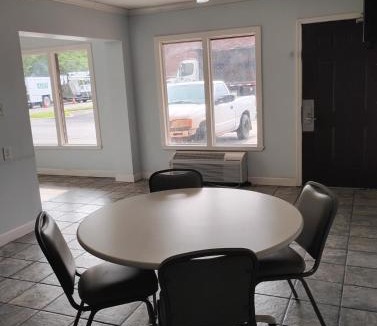 Baton Rouge Apartment | Gated 2 Double Beds Studio with Full Kitchen 138-1