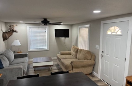 Mohawk House | Getaway or stay in Afton, TN! 15 minutes from I-81 and Downtown Greeneville, TN!