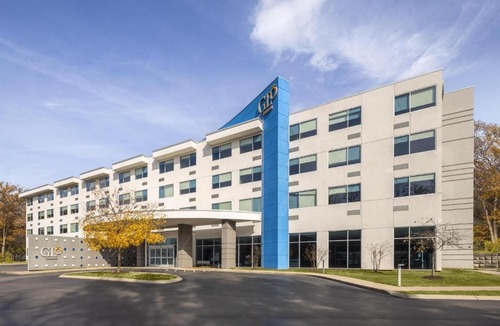 Nashville Hotel | GLo Best Western Nashville Airport